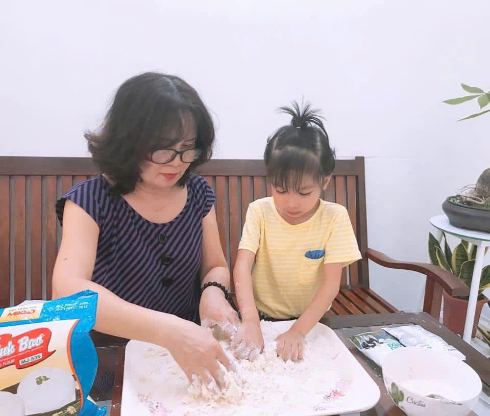 Hè rồi, đưa con về quê với ông bà